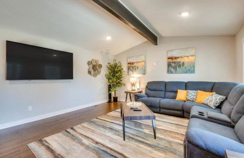 11 Mi to Mercedes-Benz Stadium Home with Yard! - Foto 2