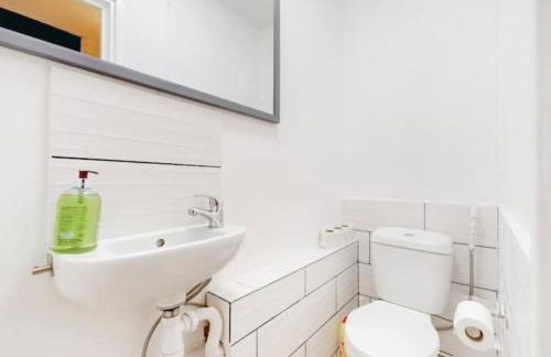 Modern 4BR Kings Cross - Patio & Balcony - Foto 6