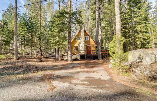 Near Slopes, Donner Lake and Trails! Woodsy Retreat - Foto 30