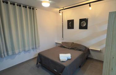 02 - ESTÚDIO NA SAVASSI com Wi-fi, TV, Vaga de garagem, Cozinha completa - Foto 4