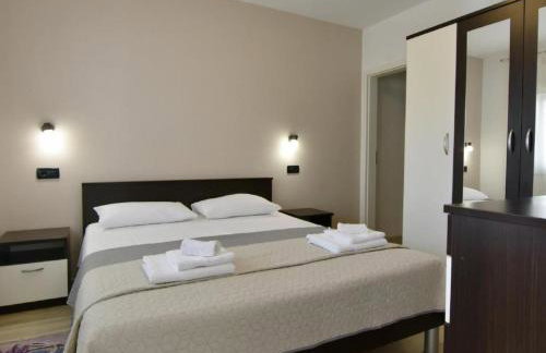 Apartment LOREDANA STUDIO by Interhome - Photo 5