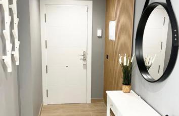 A top-floor modern apartment Located 100 meters from the beach - Foto 15