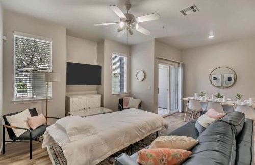 Ground Floor King Beds Pool Gym Near Hill AFB - Foto 1