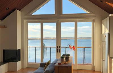 Waterfront Escape - Close to Airport & Downtown - Foto 1