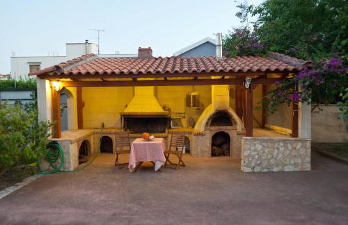 Villa Elli 2 Beach-front villa with garden - Photo 7