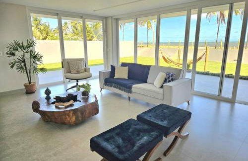 Piscina aquecida, 5 suítes e pé na areia com vista espetacular!! - Photo 44