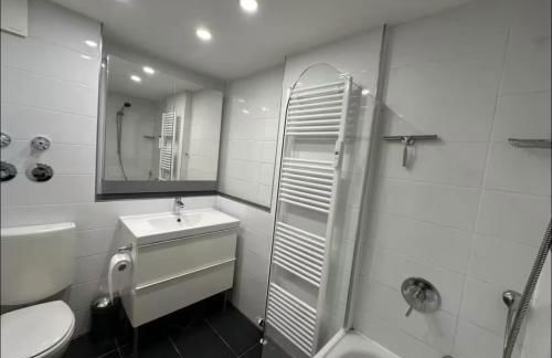 Quiet Retreat with Balcony in the Centre of Munich - Foto 6