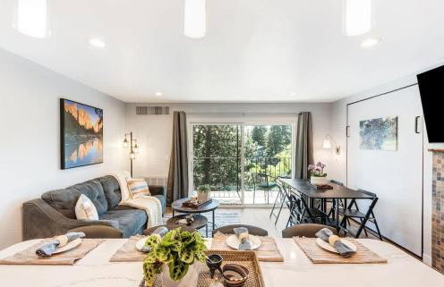 Gorgeous Condo With River View - Pool and Hot Tub - Foto 1