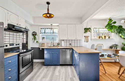 Charming Home in Inner Southeast Portland - Photo 8