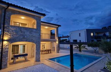 Villa Martina s bazenom,5 soba - Photo 62