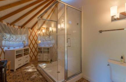 Cozy Romantic Yurt Rental in Woodlands near California Beach Town of Cayucos - Foto 57