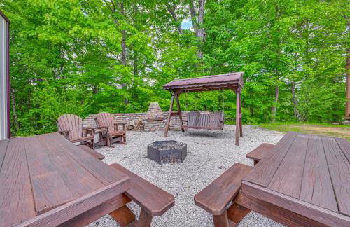 Kentucky Group Getaway with Dock and Lake Access - Foto 41