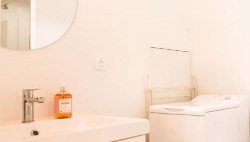 Vivien Durand - Boutique Aparthotel au cœur de Bordeaux - Foto 5, towels