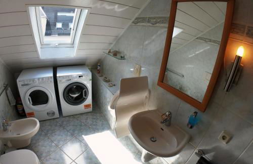 Purer Luxus in Zwickau Planitz - Exklusive Ferienwohnung für bis zu 10 Personen! - Foto 38