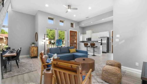 New Swanky Rustic Modern 5 STAR Home near Downtown - Foto 5