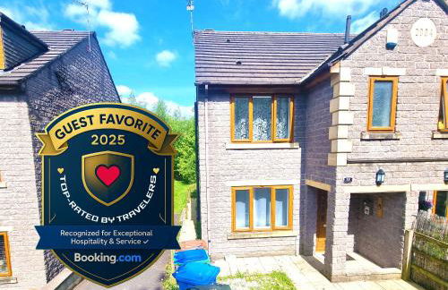 3 Bedroom Spacious Modern Comfortable Home in Rochdale, Work, Relax, Explore Manchester, Oldham, Bury - Foto 1