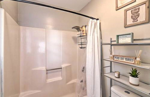 Fayetteville Vacation Rental with Sunroom and Yard! - Foto 20