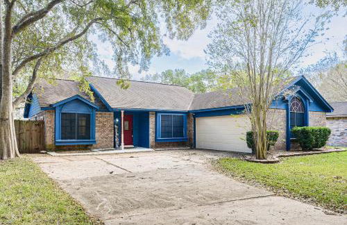 Extended Stay in Sugar Land! Family Home with Yard - Foto 24