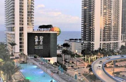2BR Ocean Penthouse - Private Terrace & Hot Tub - Foto 6