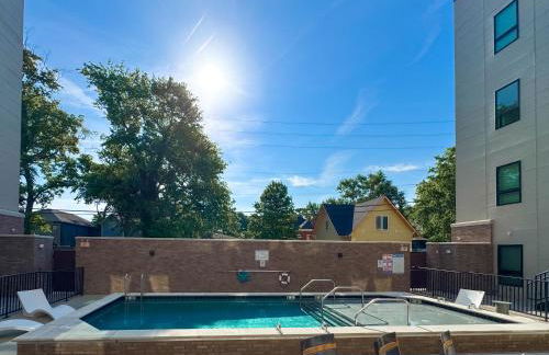 The Smokeshow on Music Row near Broadway in Downtown Nashville- Pool, Gym, Patio - Foto 16