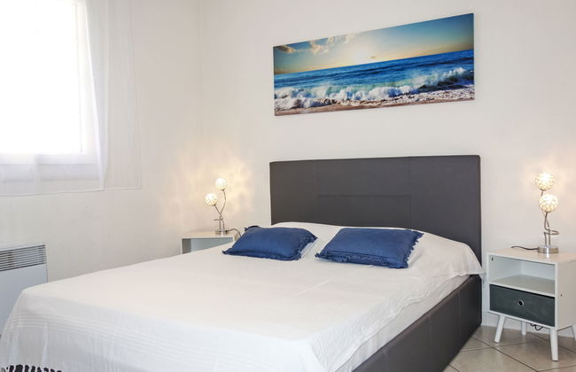 1 bedroom Apartment in Carqueiranne with garden - Photo 4