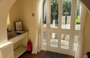 Walworth Castle Cottage - Photo 8