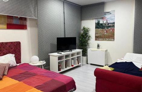 App privado en casa, si mascotas - Photo 25