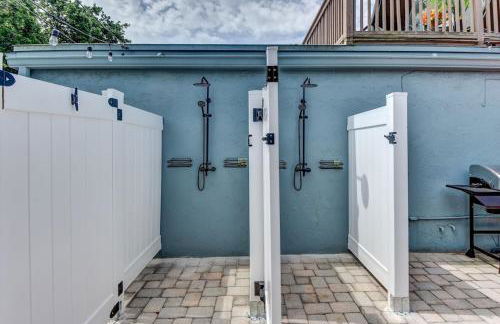 Dog Friendly Home by Flagler Avenue! Fenced Yard and Garage! Walk to the Beach! - Foto 18