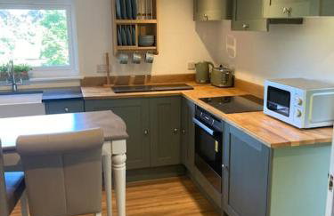 Wood Lodge - Photo 3