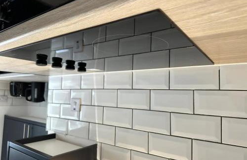 Recently renovated stylish home parking - Pass the Keys - Photo 13