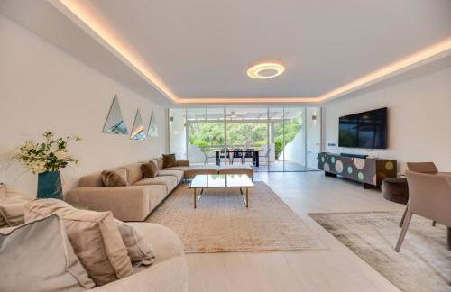 Luxury 5-Bedroom Townhouse in Puente Romano - Foto 30