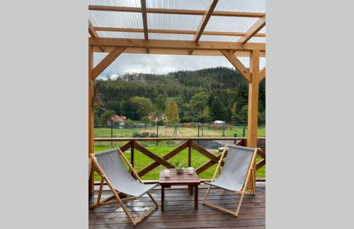 Górskie Formy - drewniany dom w górach z balią - Foto 29