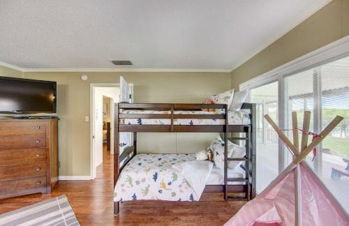 Mineola Lake House w/ Dock & Fire Pit! - Foto 16