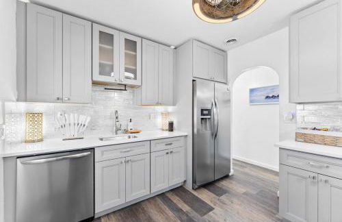 Steps to Sand! - Wellness Escape - Coastal Retreat - Foto 9