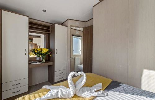 Retreat at the Lake - Fishing Lakes, Heated Outdoor Swimming Pool 500yrds on Sister Park , Pool Open April to September - Foto 25