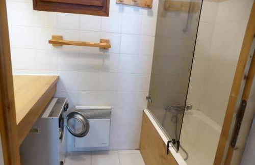 Bel appart 2* 6 pers, terrasse sud, pied des pistes - FR-1-342-241 - Foto 10