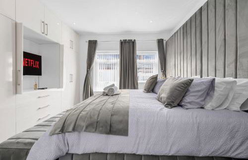 SLUXE Properties 4mins to Etihad Stadium and Coop live - Foto 17