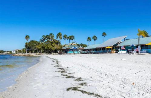 Perfect getaway with pool, hot tub and world class views - Foto 15