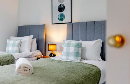 Welcoming Home in Johnstone, Near Glasgow Airport - Bonnie Lodgings - Foto 9