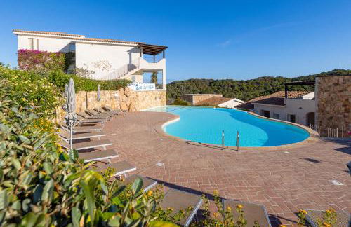 ISA-Residence with swimming-pool just 4 km from Baja Sardinia, apartments with outdoor private space and air conditioning - Foto 11
