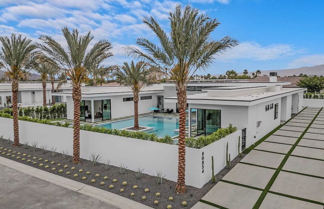 Villa Sleeps 17 w/ Pool, Firepit, Putting Green Bravo Villa 3 by Avantstay - Foto 25