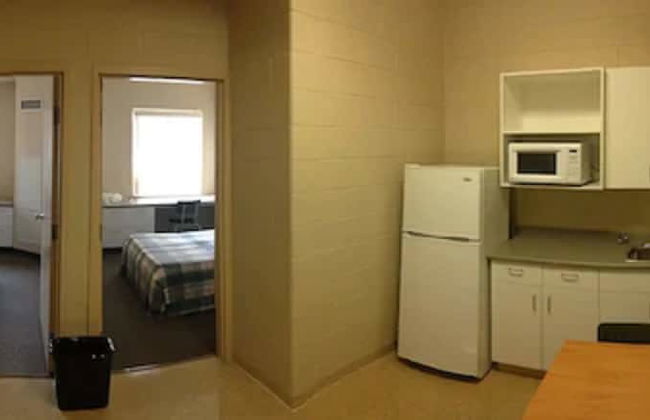 Residence & Conference Centre - Sudbury North - Photo 1