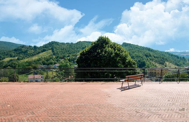 Cozy Farmhouse in Apecchio with Hot Tub - Foto 20