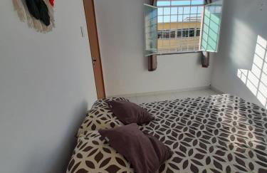 Apt com ótima localização, com Wi-fi, próximo do Shopping e Aeroporto - Foto 2