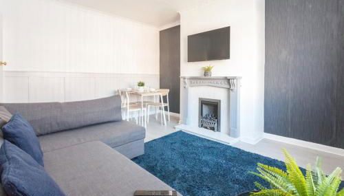 Warrington House, driveway parking & WiFi! - Foto 2