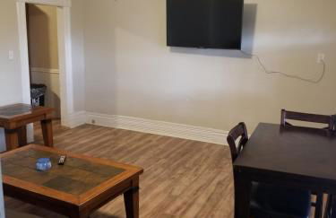 500/502 W 23rd St - Foto 1