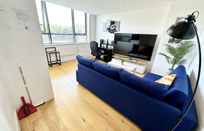 Condo Apartment With Workspace - Foto 16