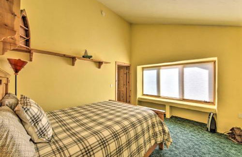 Luxe Twin Lakes House with Mountain and Lake Views! - Foto 18