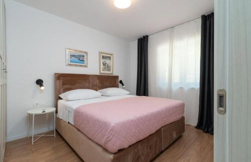 Maca Apartments & Suites with Heated pool near beach 50m - Foto 63