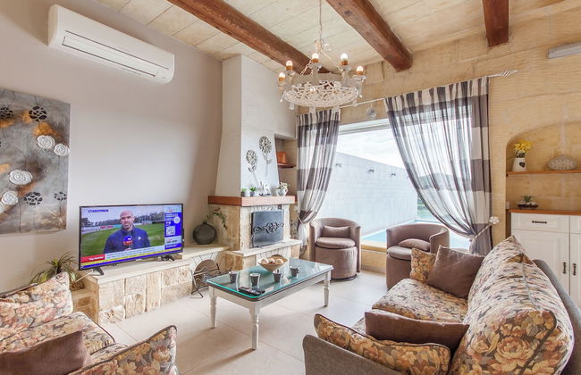 Twilight Gozitan Farmhouse With Pool - Foto 19